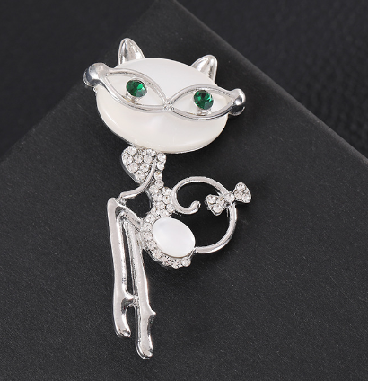 Cat's Eye Stone Brooch Image 4