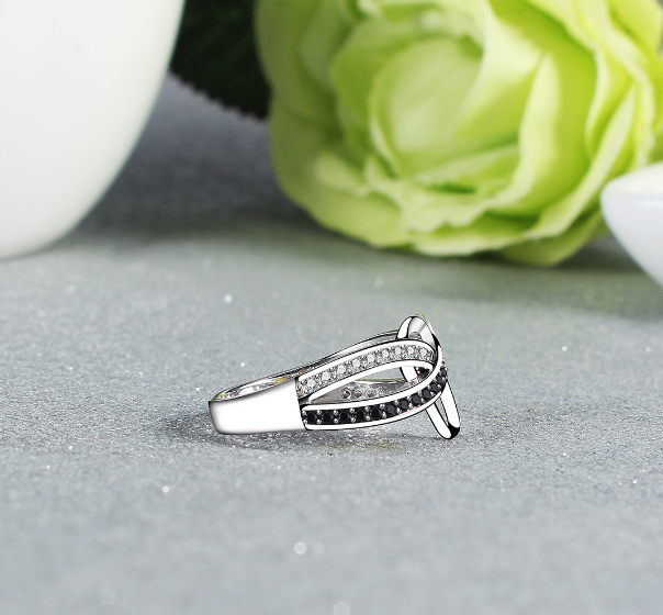 Heart Shaped Ring Image 5