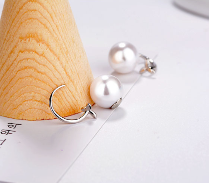 Silver Pearl Earrings
