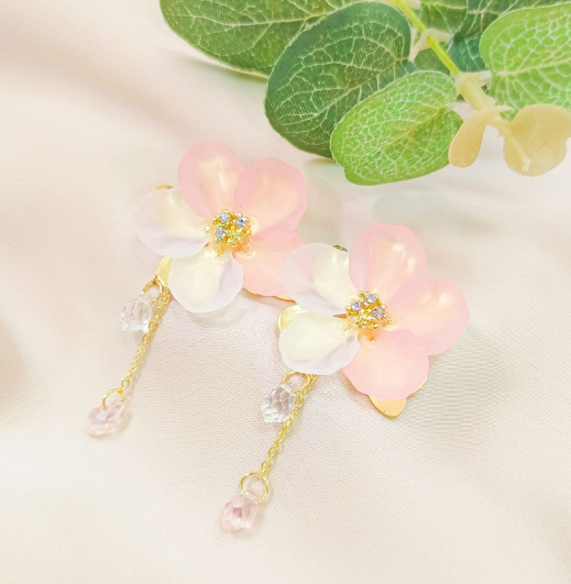 Shell Flower Tassel Earrings 3