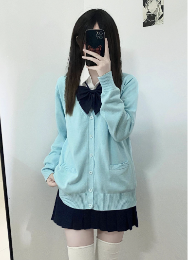 Knitted Cardigan Image 4