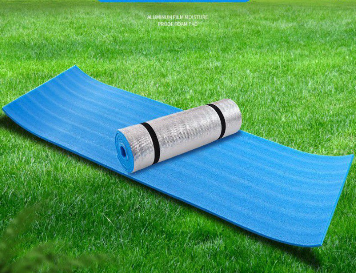 Aluminum Film Moisture-Proof Foam Pad Image 1