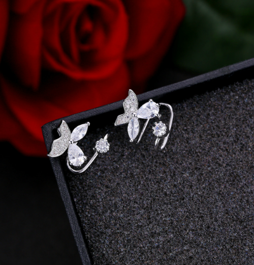 Butterfly Diamond Ear Clip Image 2