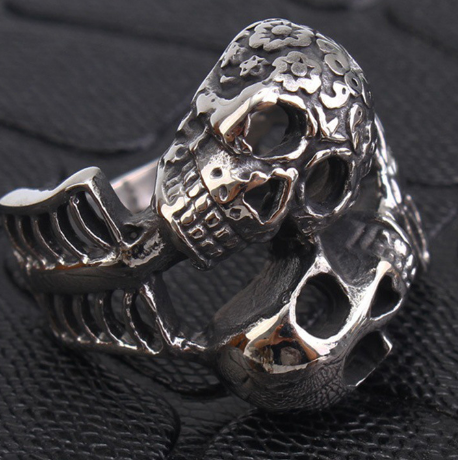 Skull Ring Image 3
