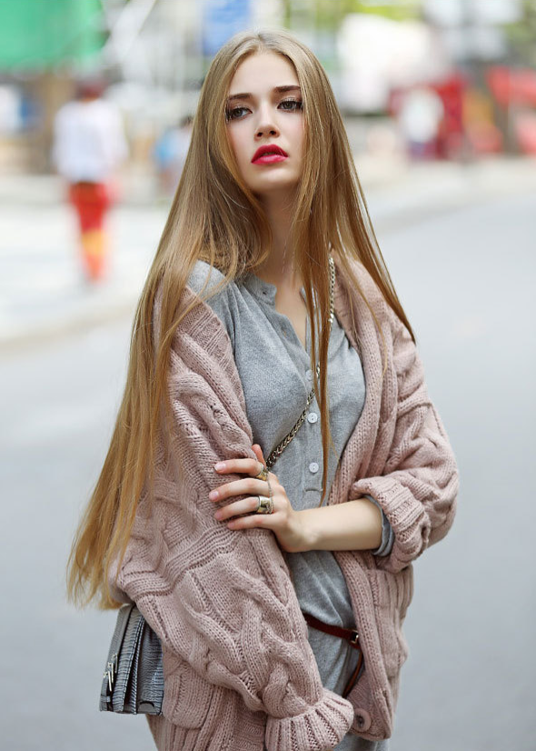 Deep V-Neck Knitted Cardigan Image 4