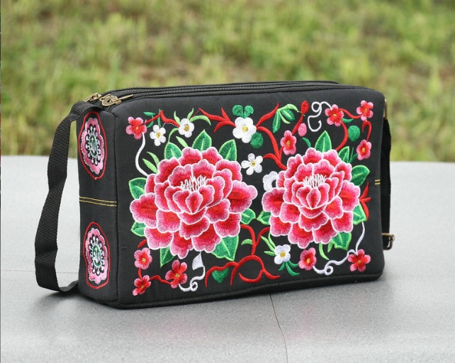 Ethnic Style Embroidered Bag - Red Peony