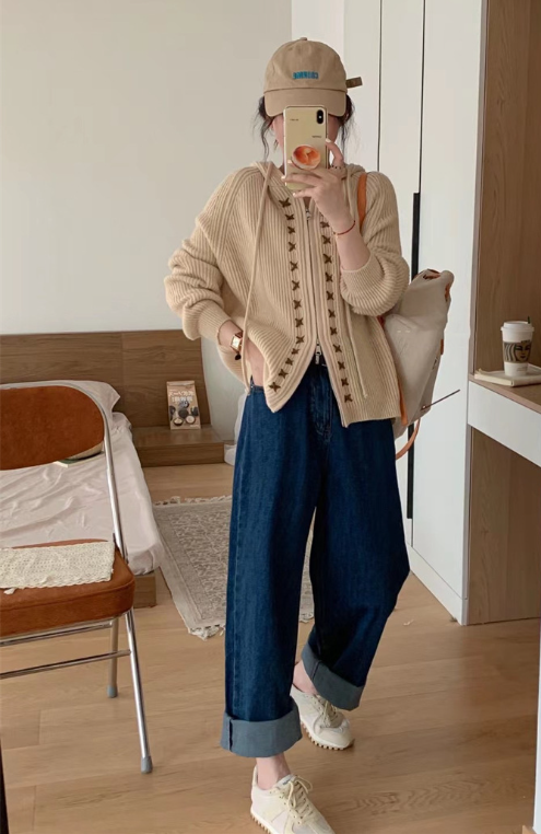 Hooded Cardigan Lifestyle