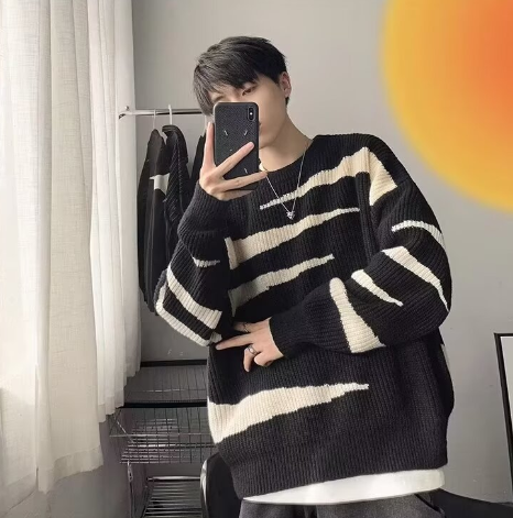 Men's Thick Round Neck Sweater Black