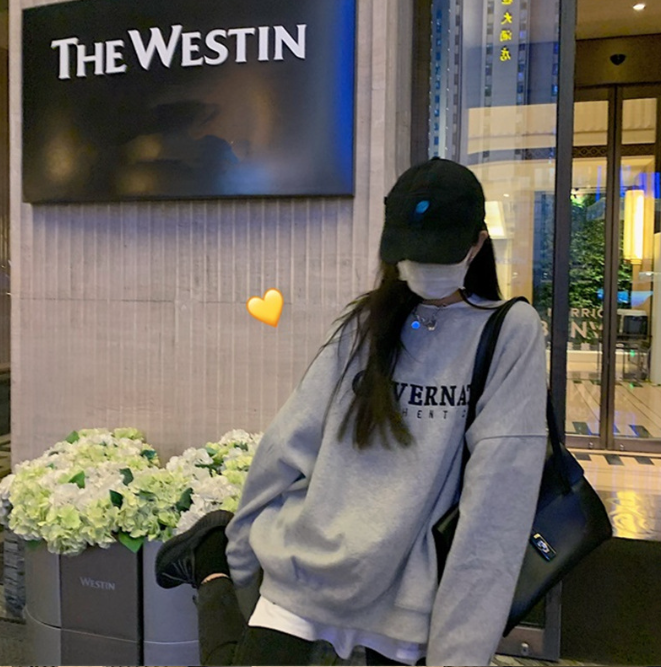 Sweatshirt Image 1