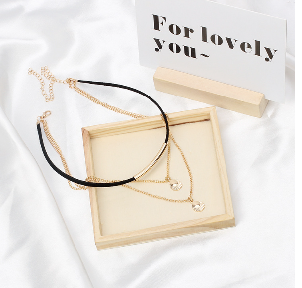 Elegant Shell Necklace