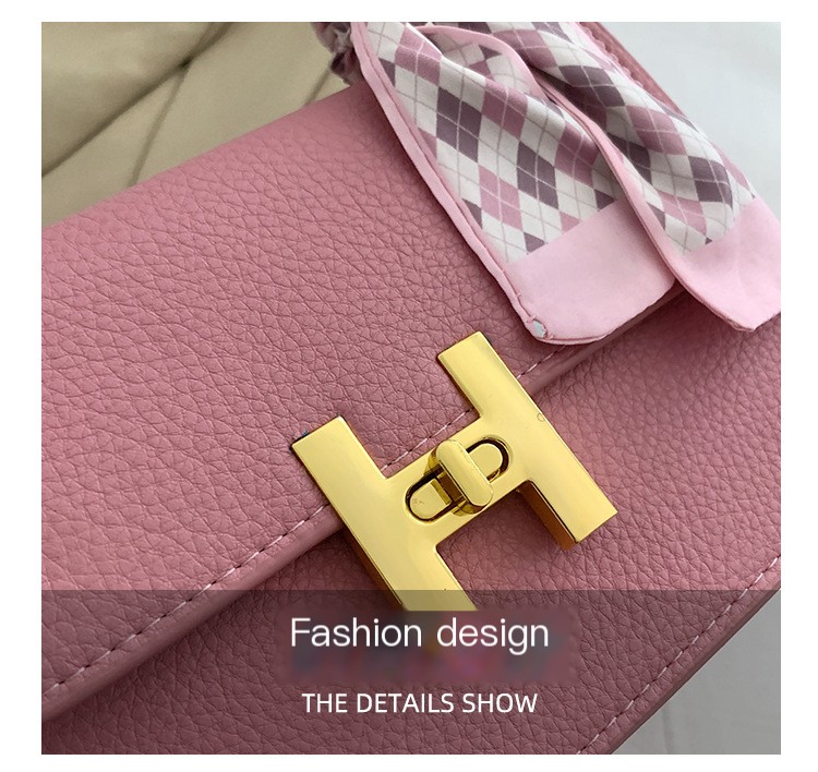 Chain Shoulder Bag 5