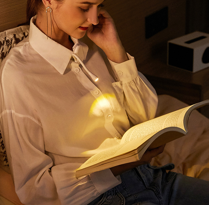 Book Clip Lamp Features