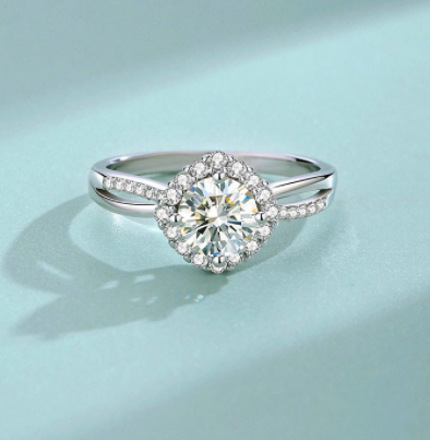 Moissanite Diamond Ring Image 1