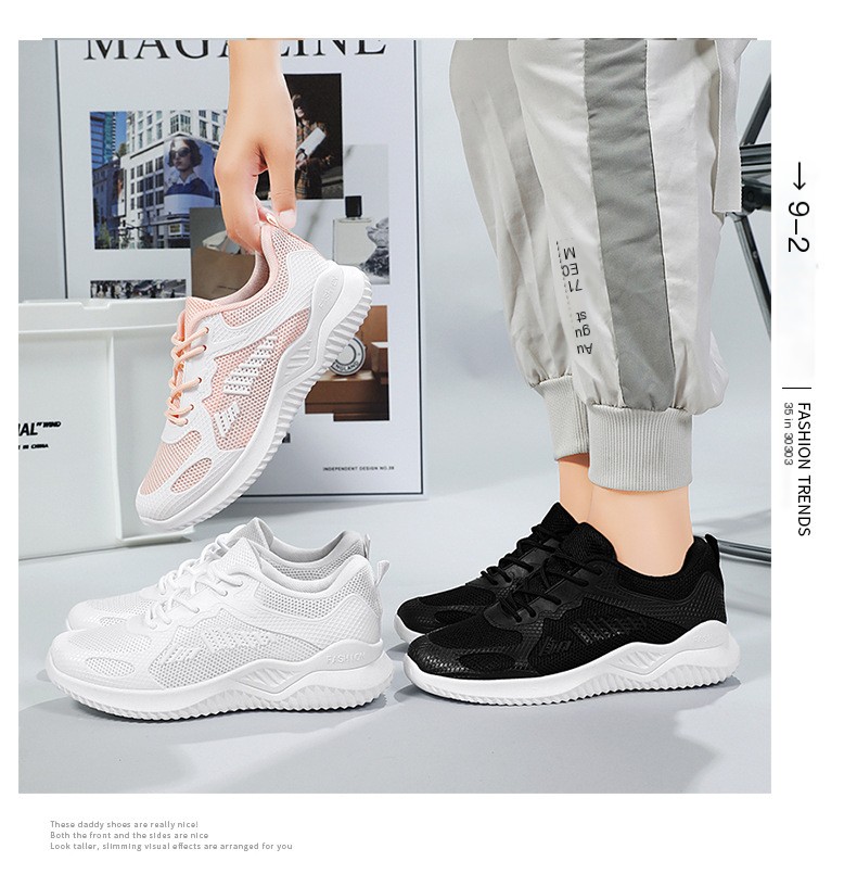 Sneakers Image 2