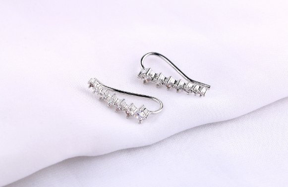 DivineJewels Gold Earrings