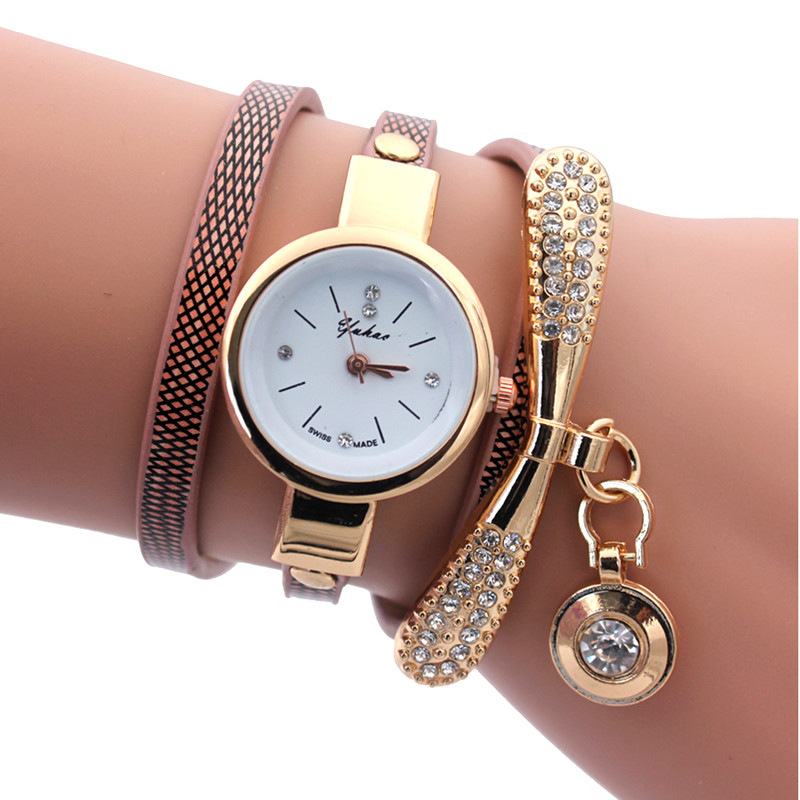 Gold Woven Triple Circle Pendant Wristwatch Image 7