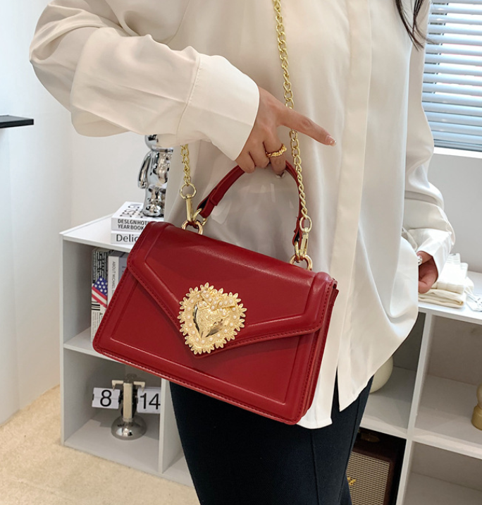 蝴蝶扣小包 Red love