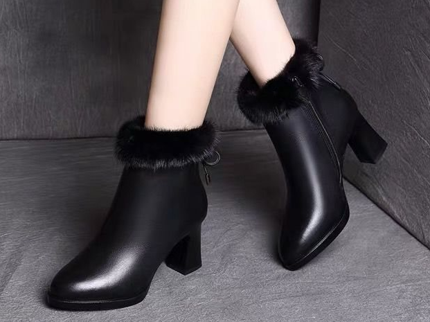 Genuine leather women's boots