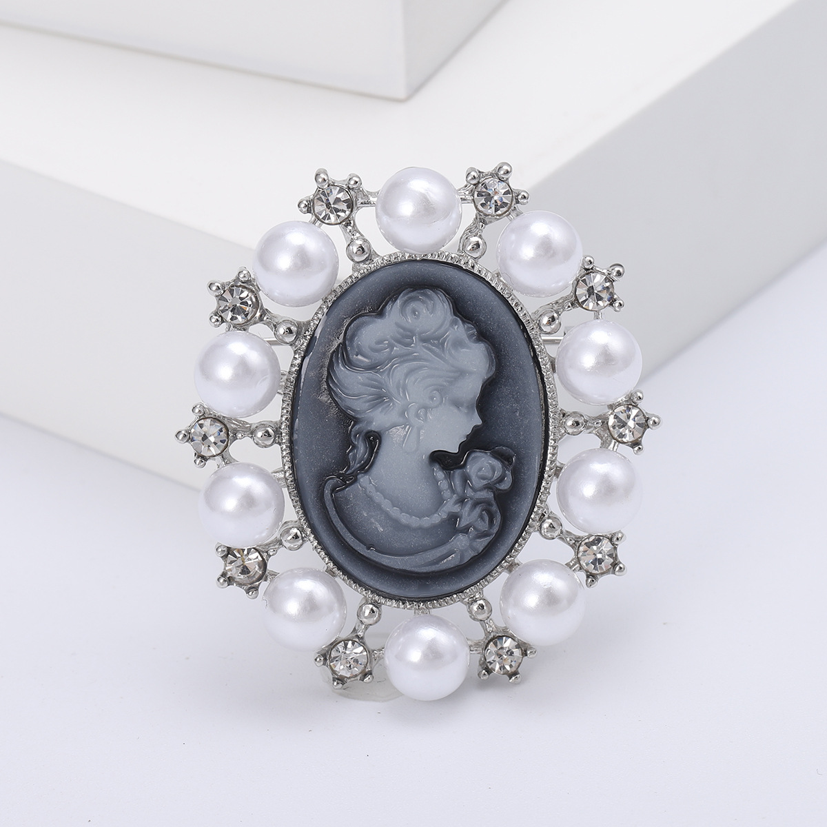Silver Cameo Brooch