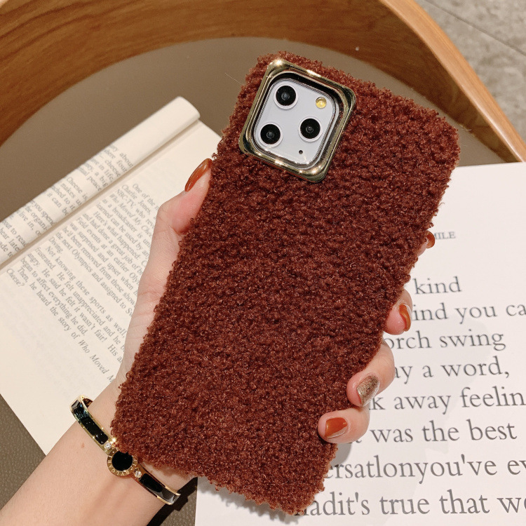 Lamb Plush Mobile Phone Case - Variation 1