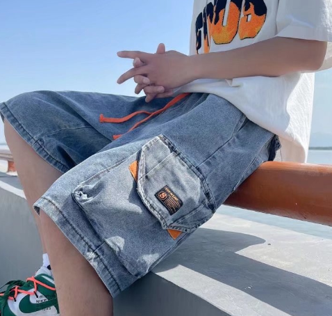 Men's Loose Fit Denim Shorts Image 8
