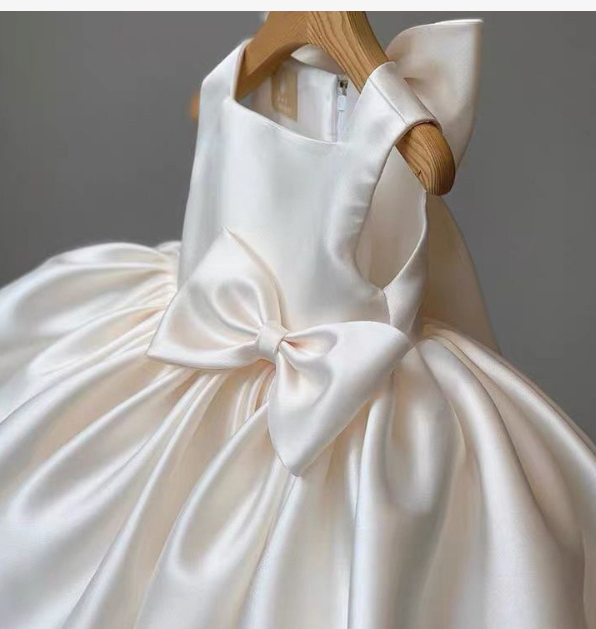 Helena Dress Image 7