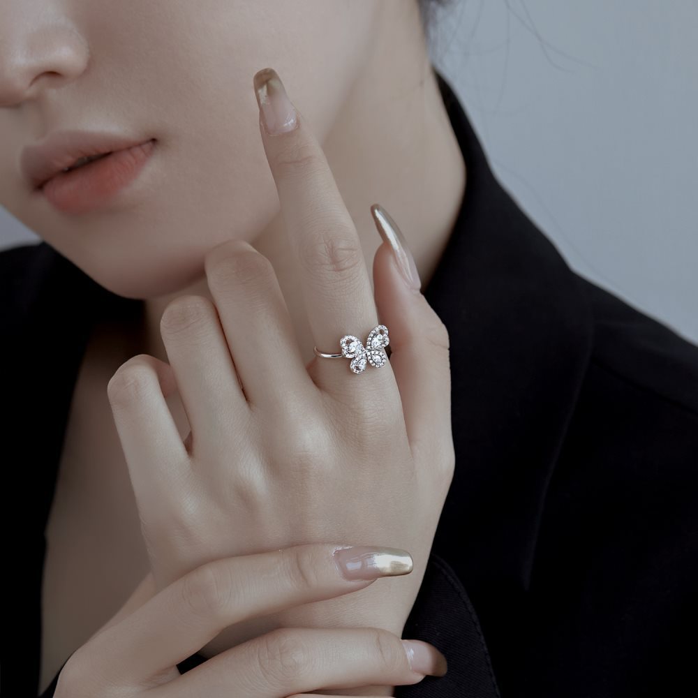 Fashion Personalized Women's Zircon Ring Image 2