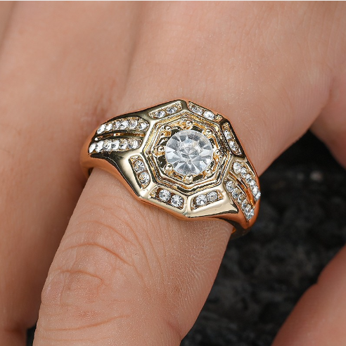 Gold Octagonal Ring Image 3