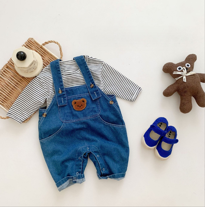 Jardineira Jeans image