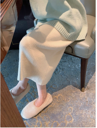 Women's Plus Size Knitted Skirt in Various Colors