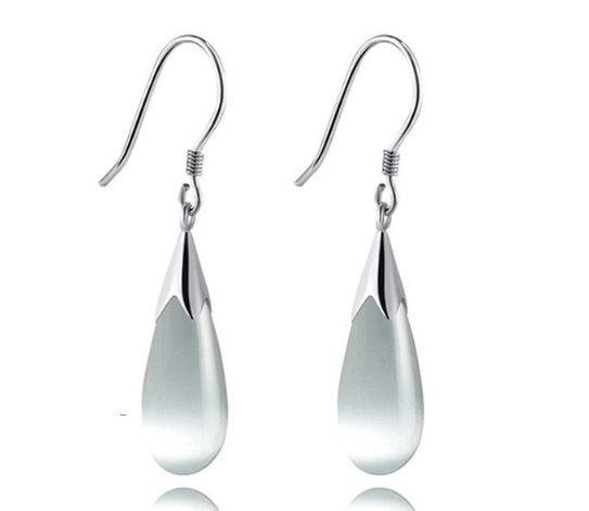 Stylish Water Drop Earrings in Pink