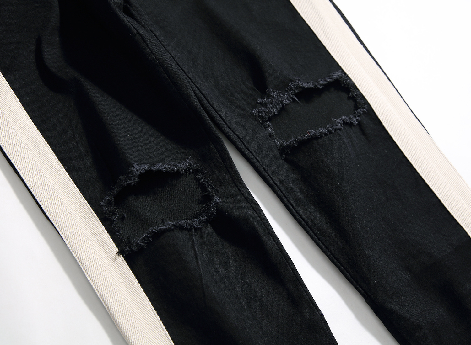 Vintage Slim-Fit Jeans - Detail View