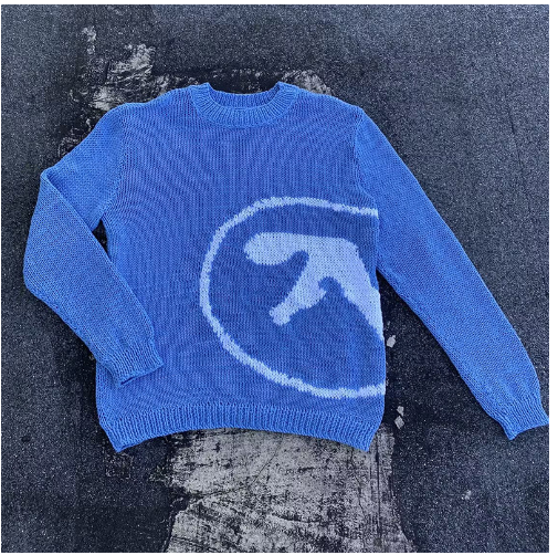 Sweater Image 2