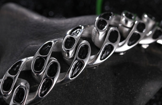Skull Men's Titanium Steel Bracelet Image 1