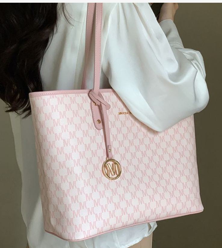Shoulder Bag Image 5