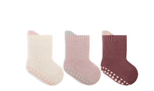 3 pairs of anti-slip socks