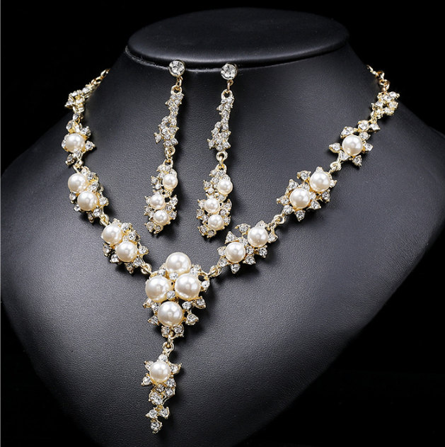 Bridal Necklace Set Image 1