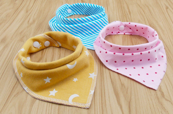 Cat and Dog Triangle Scarf 2
