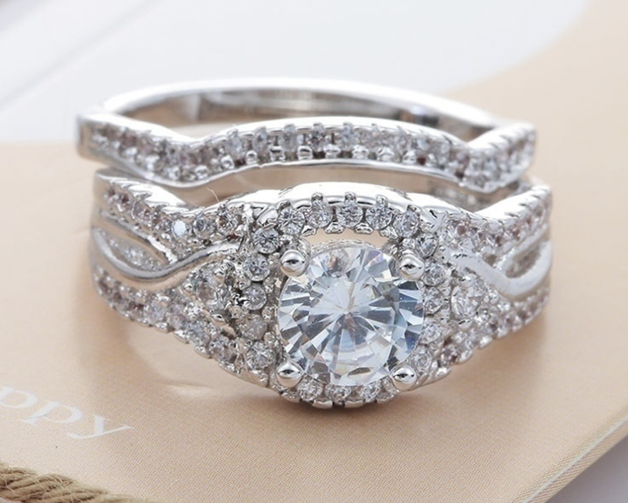 Fashion Diamond Ring Image 2