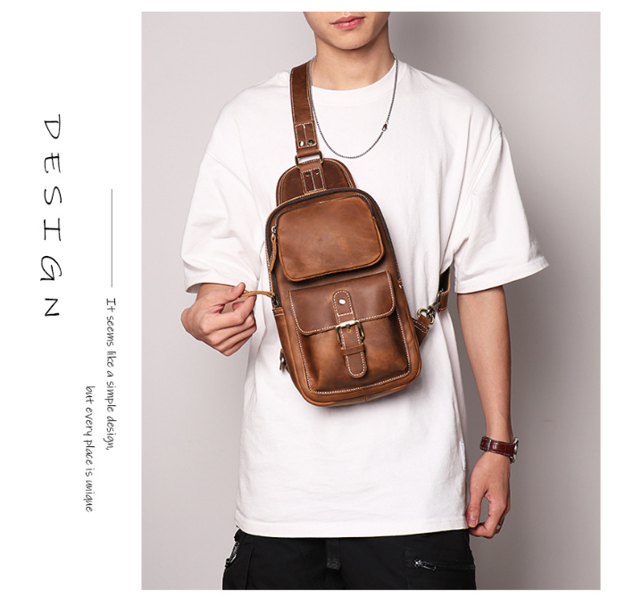 Bolsa Masculina Transversal de Couro Image 5
