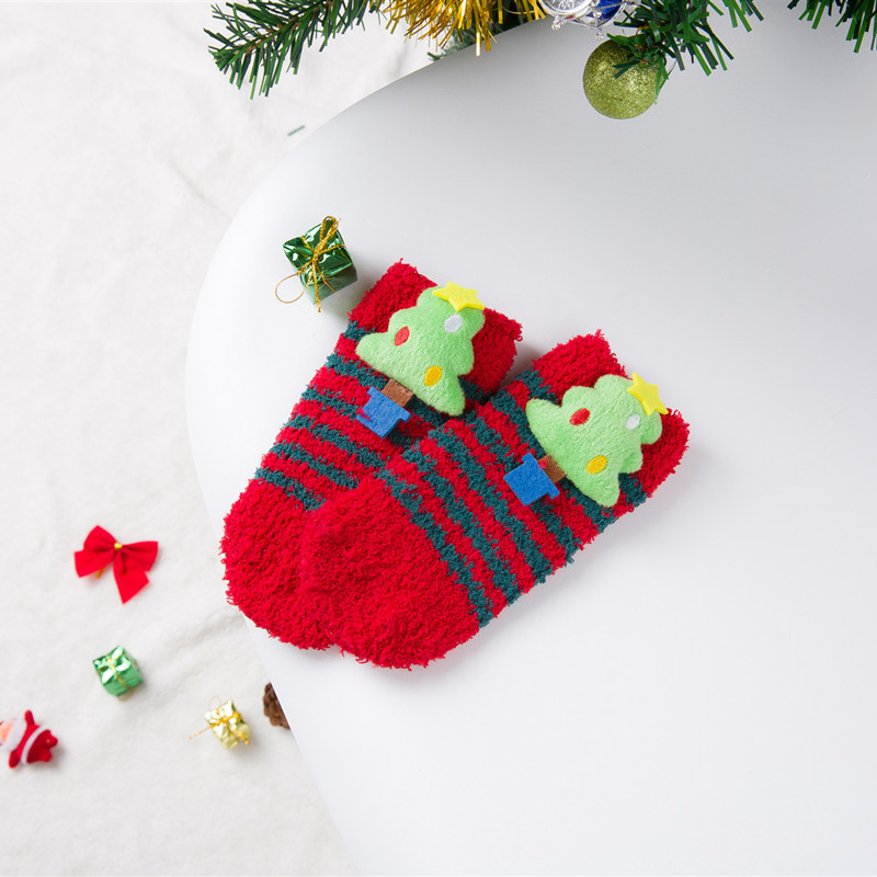 Adult Model-Small Tree Socks