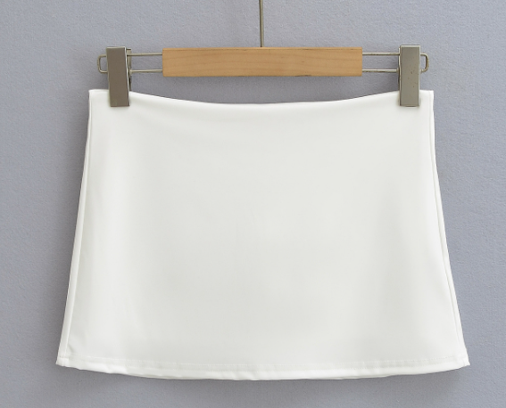 Women Low Rise Mini Skirt image