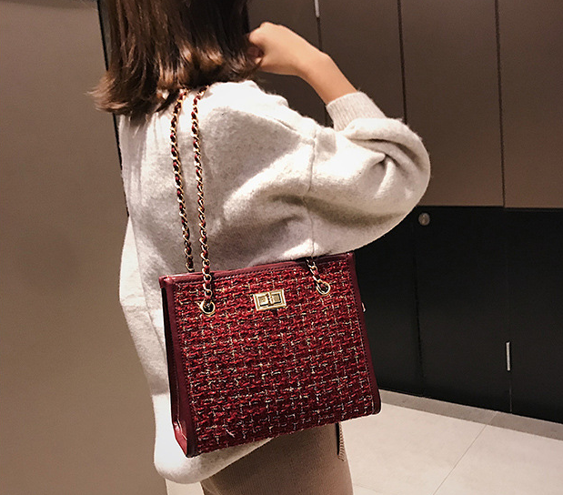 Ueb Fashionable Small Bag Image 3