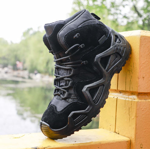 Outdoor Training Shoes