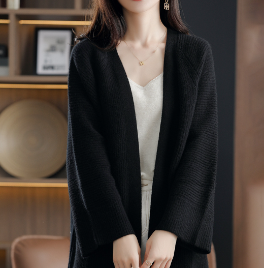 Knitted Cardigan Image 4