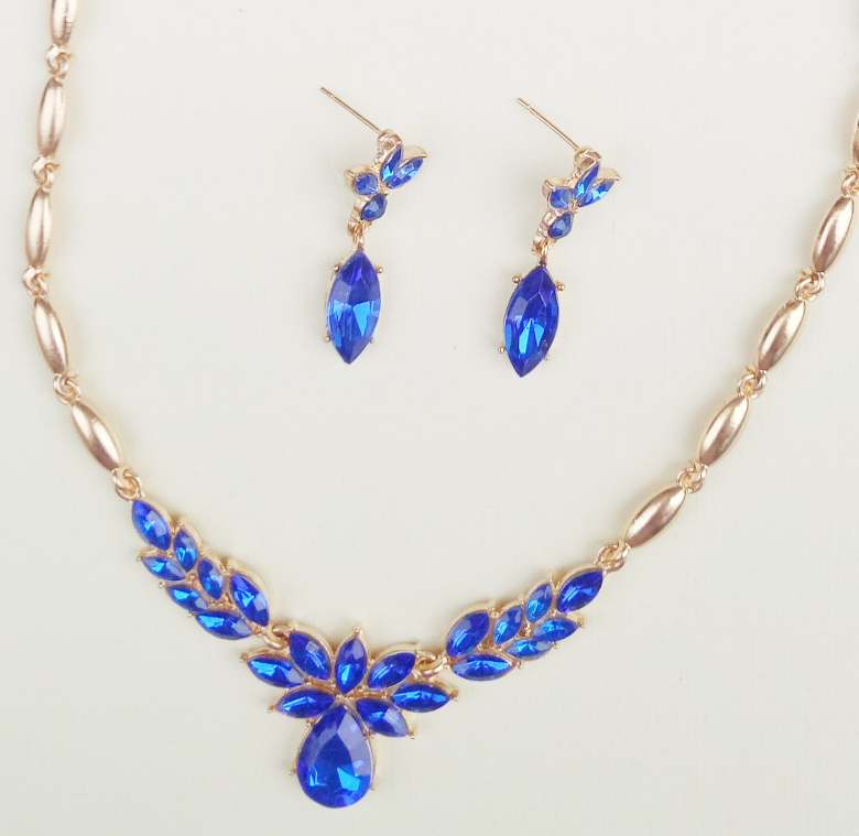 Earring Necklace Set Image 2