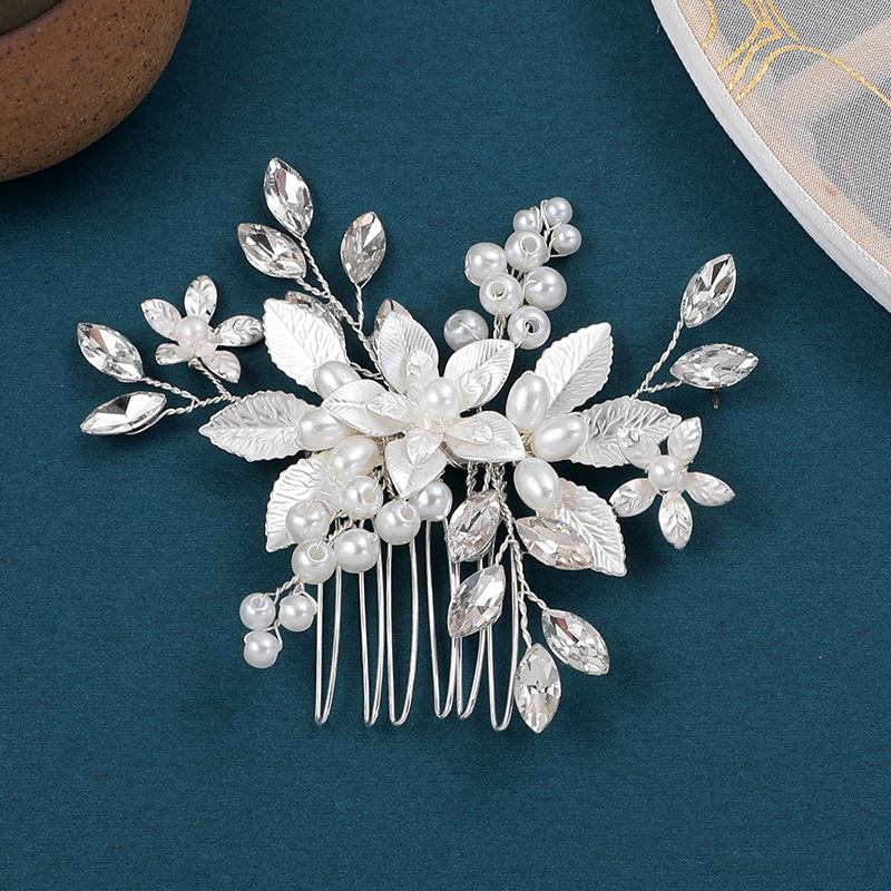 Pearl Flower Hair Comb Image 2