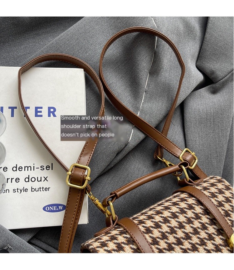 Fashion Simple Texture Check Small Square Bag Image 2