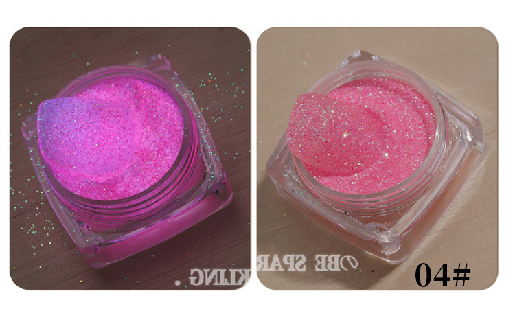 Glow Effect in the Dark