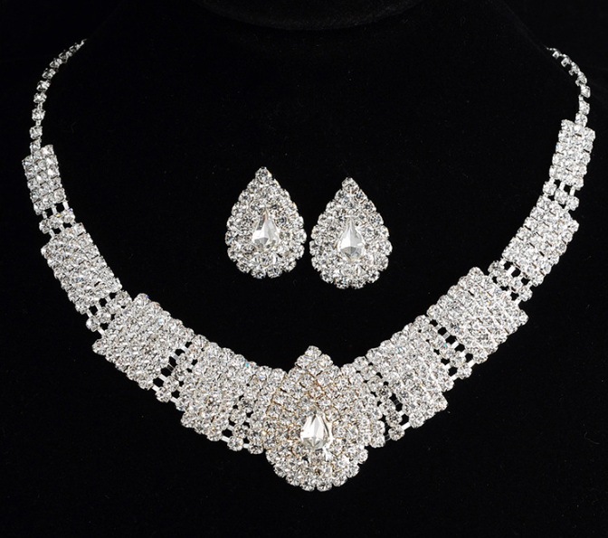 Bridal Jewelry Set - Image 1
